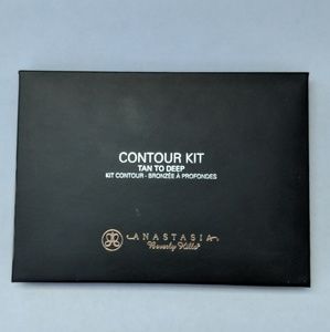 NIB! ABH Powder Contour Kit In "Tan To Deep"